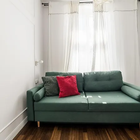 Old Town Lavish Studio Apartment *